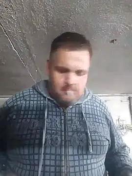 Snapshot of Ronny2510 chatting on 01-24-25, 06:03 Ronny2510 online show from 01-24-25, 06:03