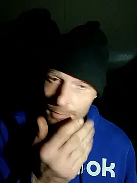 Snapshot of omgkidisthaone chatting on 01-07-26, 08:28 omgkidisthaone online show from 01-07-26, 08:28