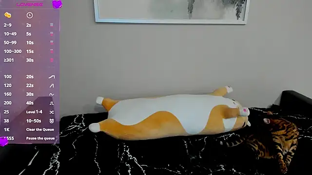 Snapshot of Sm0ly chatting on 02-16-25, 12:19 Sm0ly online show from 02-16-25, 12:19