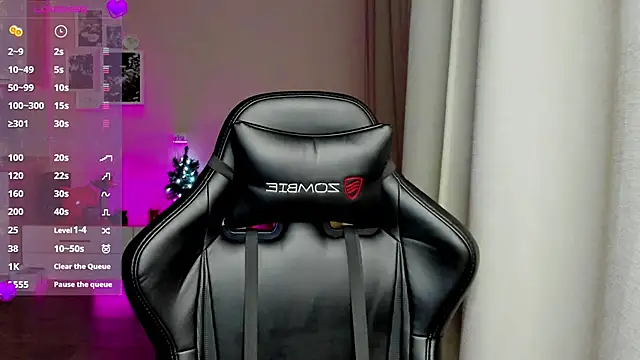 Snapshot of Sm0ly chatting on 02-22-25, 01:00 Sm0ly online show from 02-22-25, 01:00