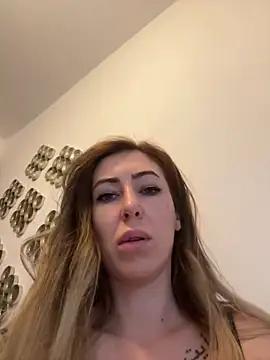 RaquelleDevon online show from 01-22-25, 06:20