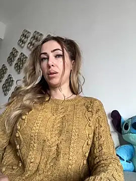 RaquelleDevon online show from 02-05-25, 09:57