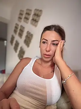 RaquelleDevon online show from 09-09-25, 05:29