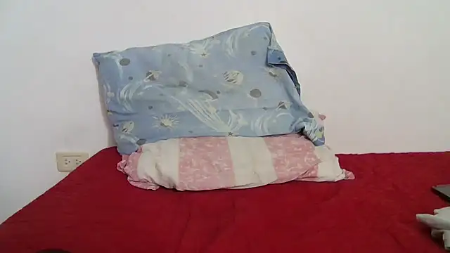 Snapshot of RIQUIRICHDICK chatting on 10-26-25, 03:51 RIQUIRICHDICK online show from 10-26-25, 03:51