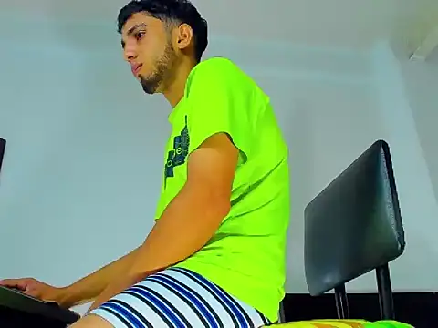 Gregory hard online show from 01-06-25, 04:02