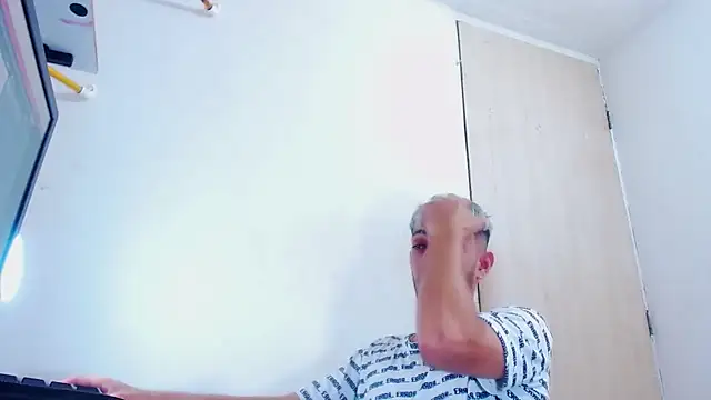 Gregory hard online show from 11-09-25, 05:39