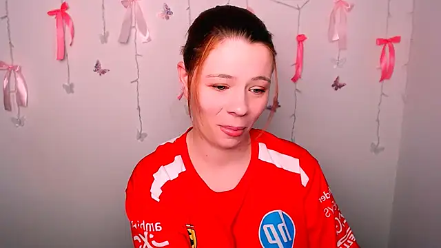 Sun Alexia online show from 04-12-26, 08:03