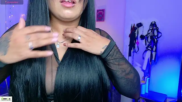 Miss scarllet  online show from 06-25-26, 01:26