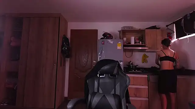 Cutie Shy  online show from 03-21-26, 01:26