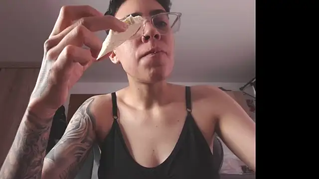 Cutie Shy  online show from 03-27-26, 02:50