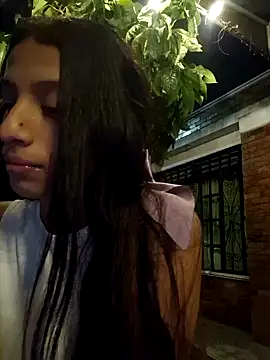 Snapshot of lily_sk chatting on 12-13-24, 02:10 lily sk online show from 12-13-24, 02:10