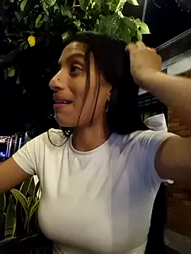 Snapshot of lily_sk chatting on 12-20-24, 01:03 lily sk online show from 12-20-24, 01:03