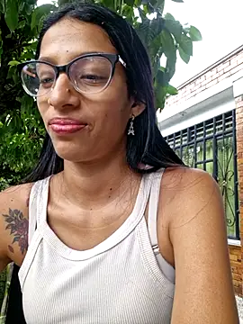 Snapshot of lily_sk chatting on 12-22-24, 09:42 lily sk online show from 12-22-24, 09:42