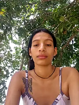 Snapshot of lily_sk chatting on 12-27-24, 03:26 lily sk online show from 12-27-24, 03:26