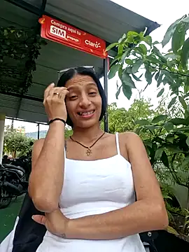 Snapshot of lily_sk chatting on 01-10-25, 10:46 lily sk online show from 01-10-25, 10:46