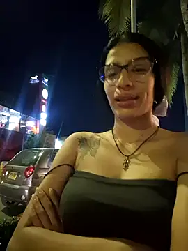 Snapshot of lily_sk chatting on 01-14-25, 11:27 lily sk online show from 01-14-25, 11:27