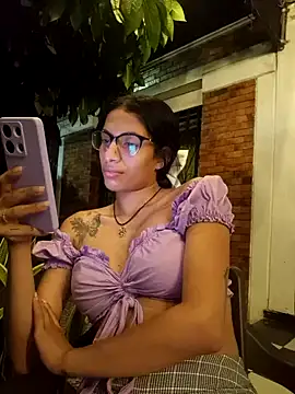 Snapshot of lily_sk chatting on 01-17-25, 02:50 lily sk online show from 01-17-25, 02:50