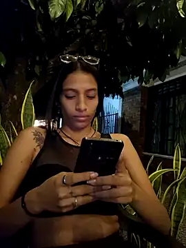 Snapshot of lily_sk chatting on 01-20-25, 02:01 lily sk online show from 01-20-25, 02:01