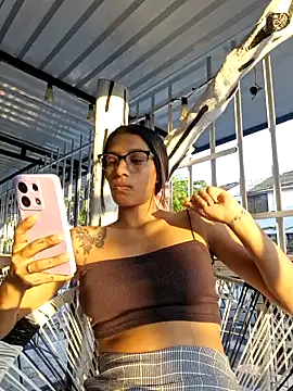 Snapshot of lily_sk chatting on 01-23-25, 10:22 lily sk online show from 01-23-25, 10:22