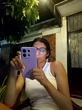 Snapshot of lily_sk chatting on 01-27-25, 03:04 lily sk online show from 01-27-25, 03:04