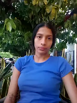 Snapshot of lily_sk chatting on 01-27-25, 11:00 lily sk online show from 01-27-25, 11:00