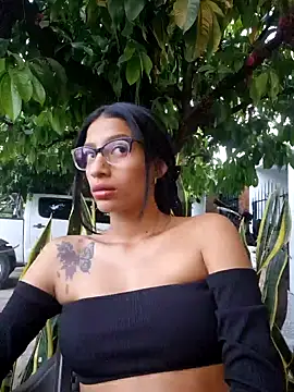 Snapshot of lily_sk chatting on 02-08-25, 10:51 lily sk online show from 02-08-25, 10:51