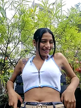 Snapshot of lily_sk chatting on 02-14-25, 09:43 lily sk online show from 02-14-25, 09:43