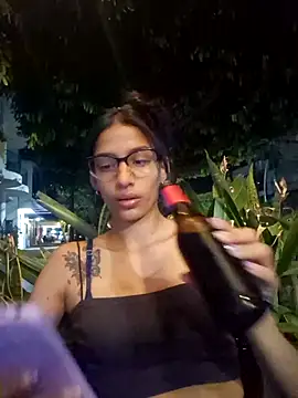 Snapshot of lily_sk chatting on 02-17-25, 11:42 lily sk online show from 02-17-25, 11:42