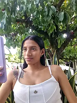 Snapshot of lily_sk chatting on 02-19-25, 09:58 lily sk online show from 02-19-25, 09:58