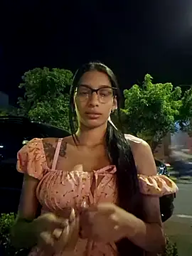 Snapshot of lily_sk chatting on 02-22-25, 01:00 lily sk online show from 02-22-25, 01:00