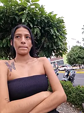 Snapshot of lily_sk chatting on 02-28-25, 10:17 lily sk online show from 02-28-25, 10:17