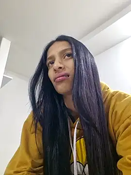 Snapshot of lily_sk chatting on 03-07-25, 08:22 lily sk online show from 03-07-25, 08:22