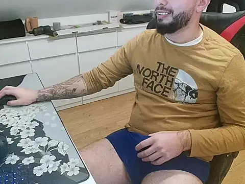 Snapshot of prezydentcam chatting on 01-12-26, 02:22 prezydentcam online show from 01-12-26, 02:22