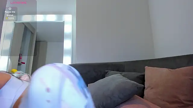 GabyFerrerr online show from 01-01-25, 05:54