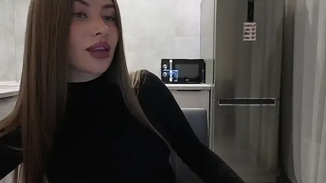 Snapshot of Cinderella____ chatting on 12-20-25, 08:38 Cinderella online show from 12-20-25, 08:38