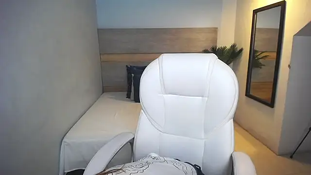 Snapshot of liseth_fox chatting on 01-16-25, 10:34 liseth fox online show from 01-16-25, 10:34