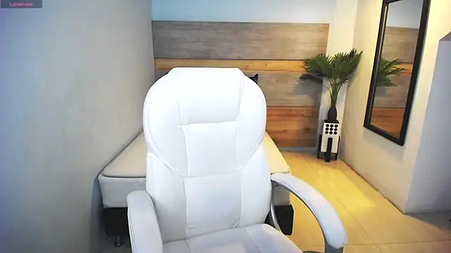 liseth fox online show from 03-11-25, 08:31