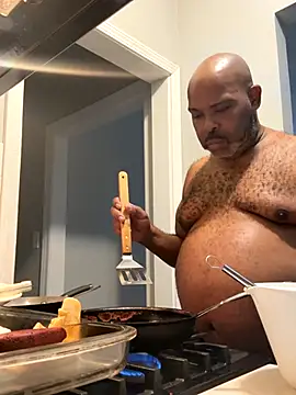 ChiRaqb8 online show from 11-08-25, 08:18