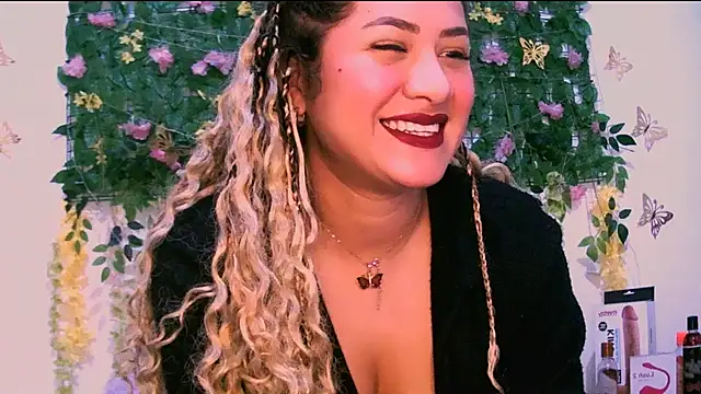 Snapshot of Crysrus chatting on 09-28-25, 07:52 Crysrus online show from 09-28-25, 07:52