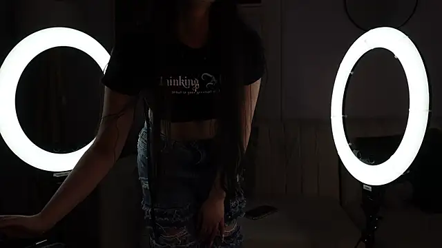 lara madisson online show from 11-10-25, 04:55