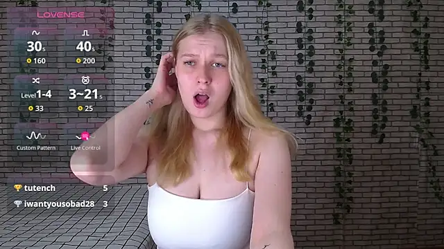 EmiliaDuchess online show from 09-10-25, 09:09