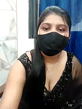 Snapshot of Hotty-simran chatting on 02-17-25, 10:07 Hotty-simran online show from 02-17-25, 10:07