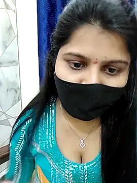 Snapshot of Hotty-simran chatting on 02-26-25, 04:36 Hotty-simran online show from 02-26-25, 04:36