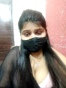 Snapshot of Hotty-simran chatting on 03-11-25, 04:32 Hotty-simran online show from 03-11-25, 04:32