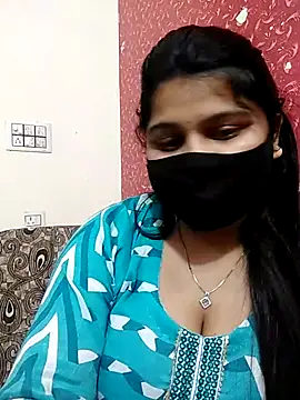Snapshot of Hotty-simran chatting on 03-13-25, 10:15 Hotty-simran online show from 03-13-25, 10:15