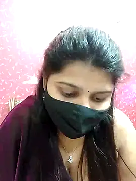Snapshot of Hotty-simran chatting on 03-17-25, 08:07 Hotty-simran online show from 03-17-25, 08:07