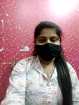 Snapshot of Hotty-simran chatting on 03-18-25, 04:37 Hotty-simran online show from 03-18-25, 04:37