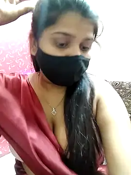 Snapshot of Hotty-simran chatting on 03-22-25, 04:45 Hotty-simran online show from 03-22-25, 04:45