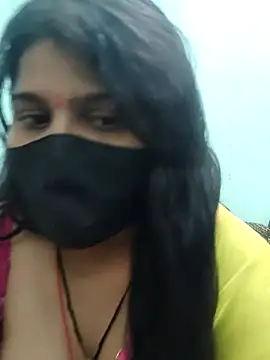 Snapshot of Hotty-simran chatting on 09-26-25, 05:00 Hotty-simran online show from 09-26-25, 05:00