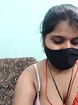 Snapshot of Hotty-simran chatting on 09-27-25, 05:12 Hotty-simran online show from 09-27-25, 05:12